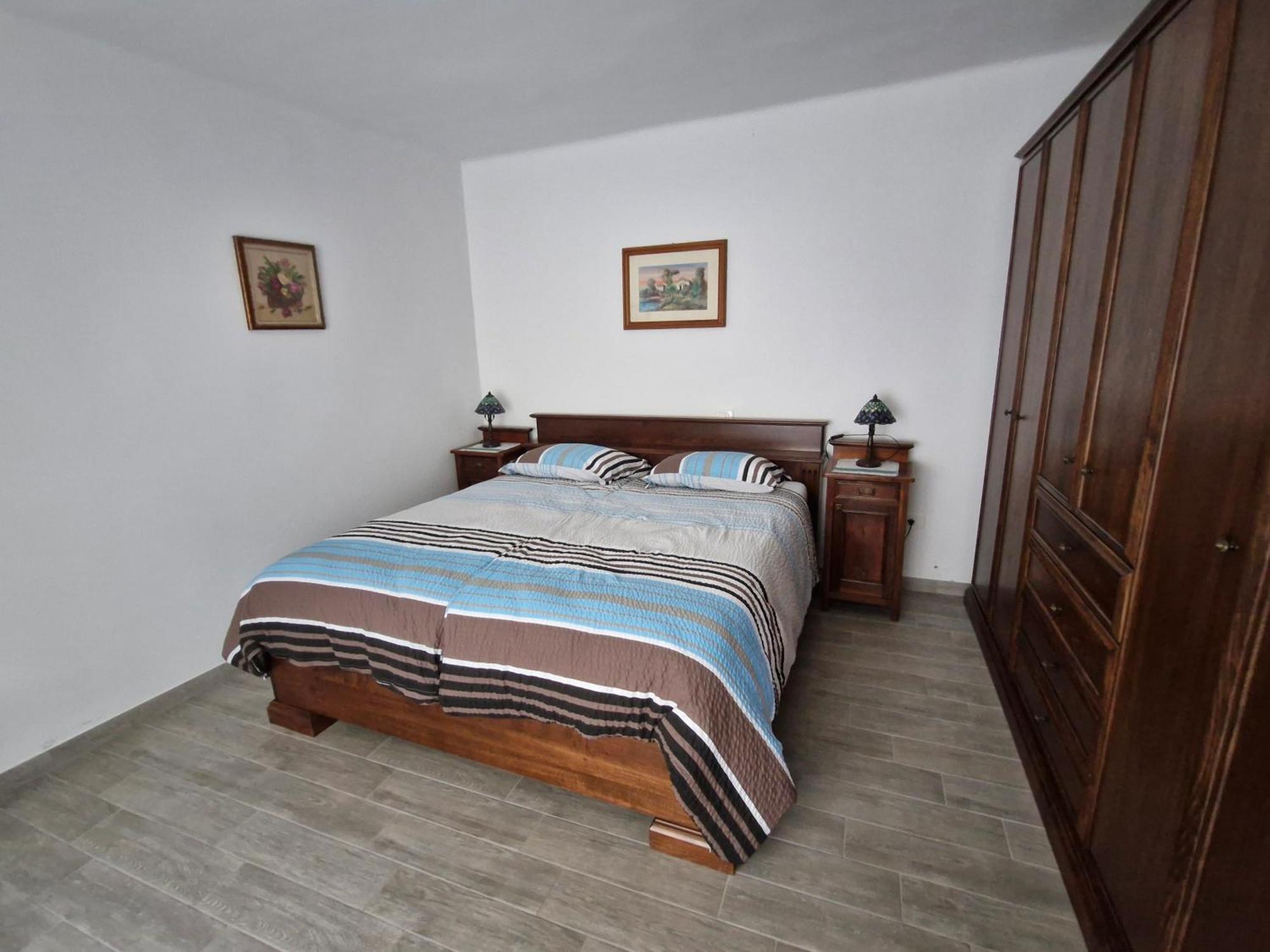 Apartma Jezevi Sezana Exterior photo