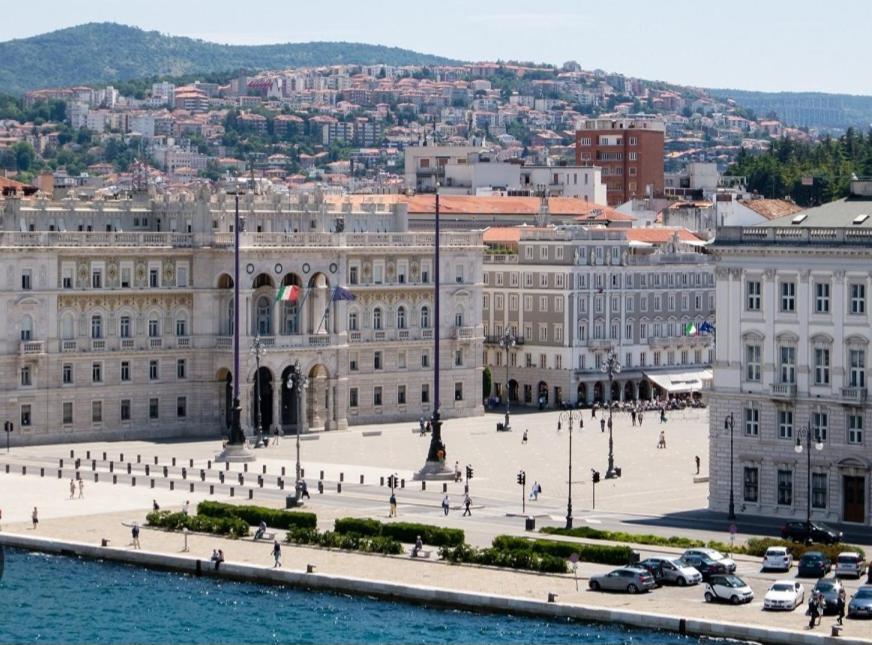 Apartma Jezevi Sezana Exterior photo
